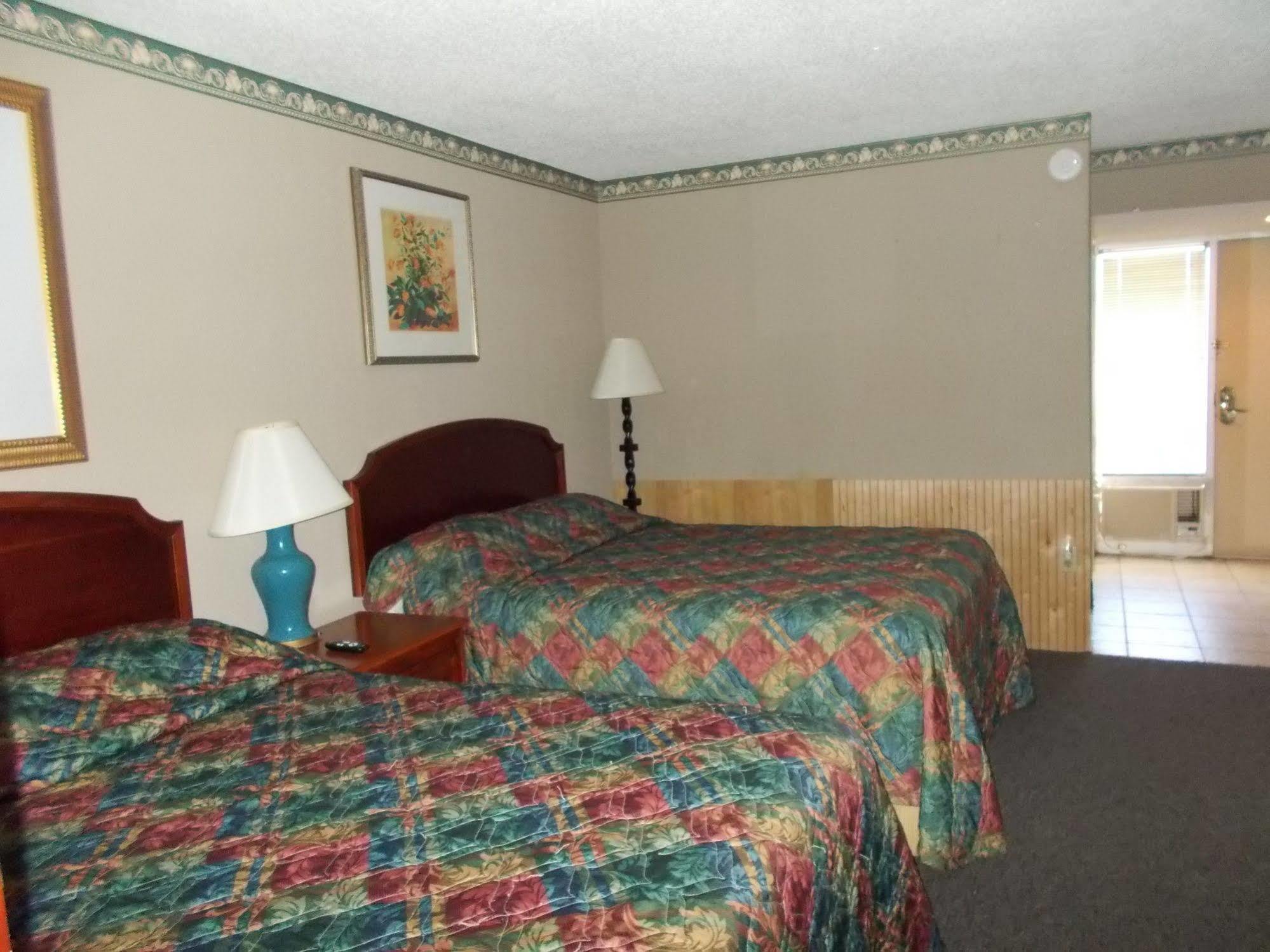 Seasons Inn And Suites Fort Smith Buitenkant foto